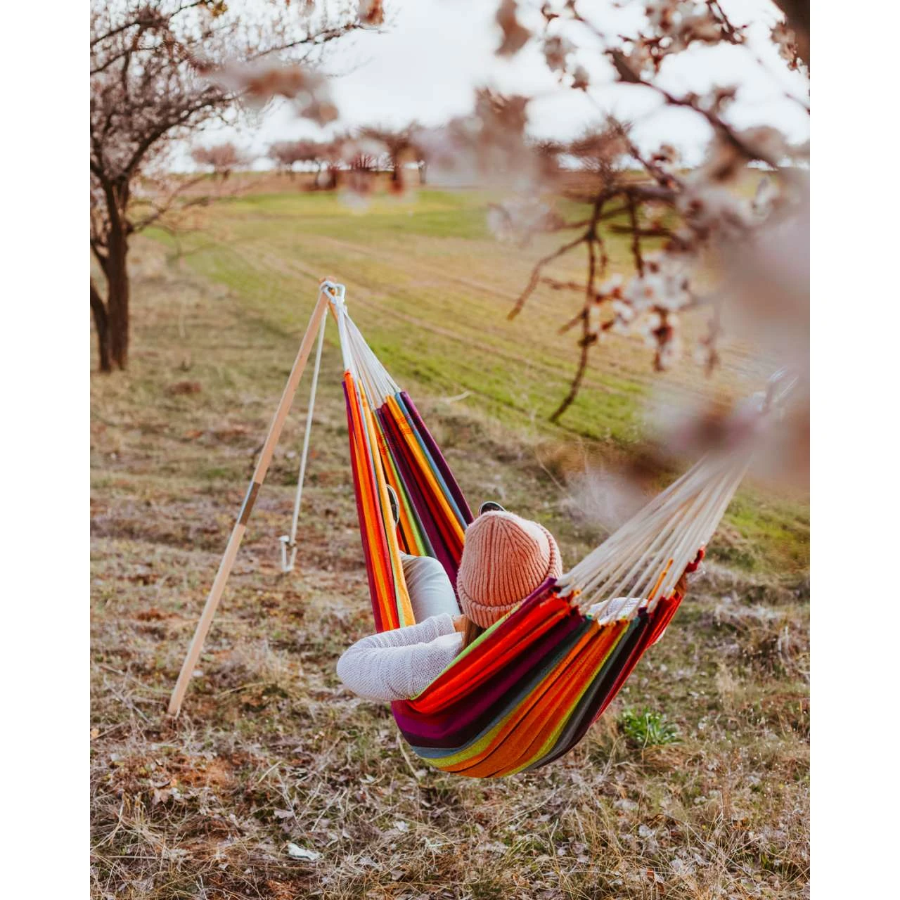 AMAZONAS XL Hängematte Barbados Rainbow Tuchhängematte Liegefläche Ca. 230 X 150 Cm 4 AMAZONAS XL Hängematte Barbados Rainbow Tuchhängematte Liegefläche Ca. 230 X 150 Cm – Bild 4