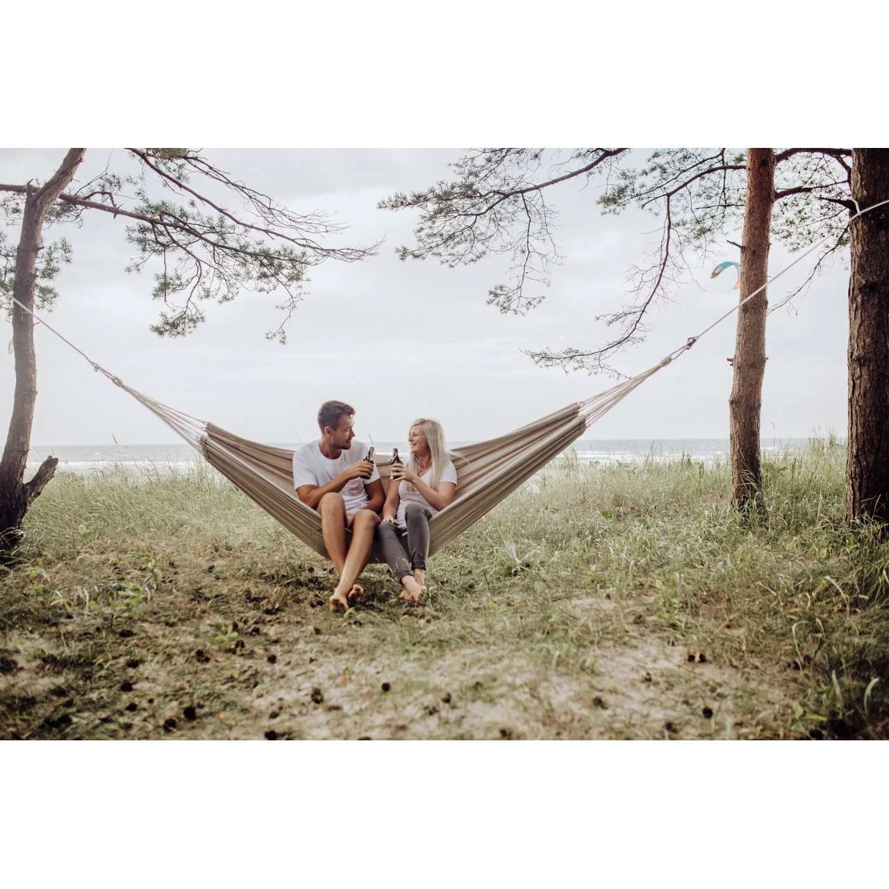 AMAZONAS XL Hängematte Arte Hellbeige Tuchhängematte Liegefläche Ca. 230 X 150 Cm 5 AMAZONAS XL Hängematte Arte Hellbeige Tuchhängematte Liegefläche Ca. 230 X 150 Cm – Bild 5